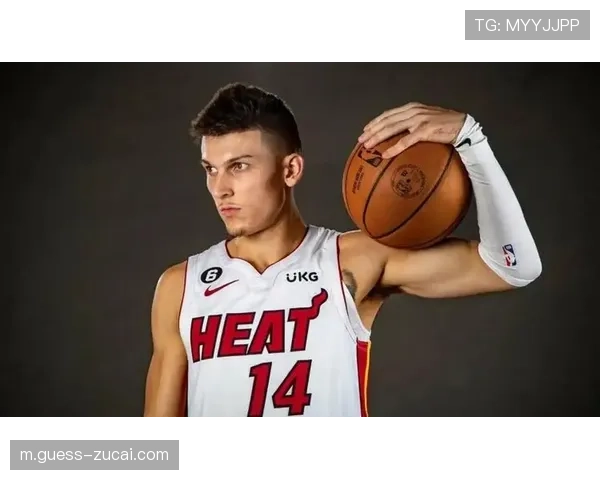 希罗三分10中8砍33+9+9 热火空间战术破解黄蜂联防